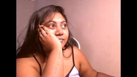 indianruby21 online show from April 2026 05:52:01 AM