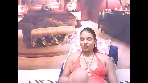 indiansexyass4u2luv online show from February 2025 10:36:02 PM