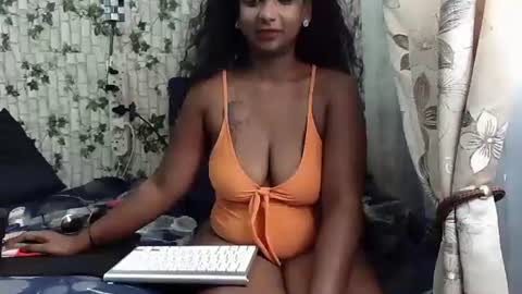 Snapshot of indiantina01 chatting on January 2025 03:24:01 PM tina online show from January 2025 03:24:01 PM