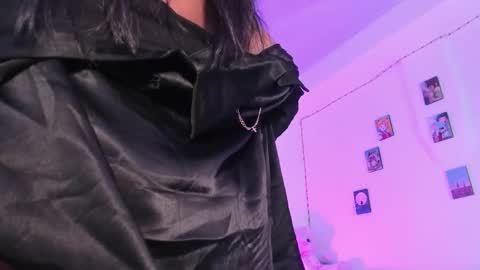 Luna  online show from March 2025 05:29:02 AM