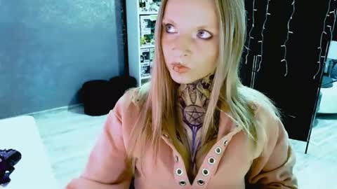 Snapshot of inesdesire chatting on September 2025 08:16:01 AM InesDesire online show from September 2025 08:16:01 AM