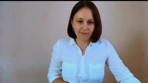 Snapshot of inessa_beauty chatting on June 2026 04:09:01 AM Inessa online show from June 2026 04:09:01 AM