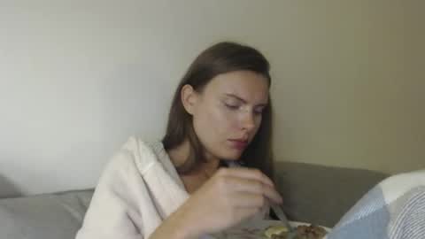 Snapshot of infinitiq45 chatting on September 2025 06:51:01 PM Sweet girl online show from September 2025 06:51:01 PM