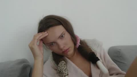 Snapshot of infinitiq45 chatting on September 2025 10:31:02 AM Sweet girl online show from September 2025 10:31:02 AM