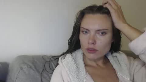 Snapshot of infinitiq45 chatting on October 2025 06:50:01 PM Sweet girl online show from October 2025 06:50:01 PM