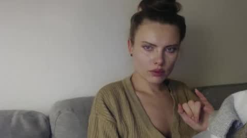 Snapshot of infinitiq45 chatting on November 2025 10:30:02 PM Sweet girl online show from November 2025 10:30:02 PM