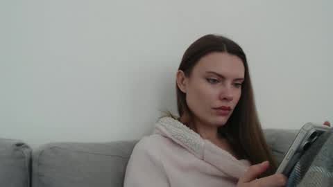 Snapshot of infinitiq45 chatting on January 2026 09:36:02 AM Sweet girl online show from January 2026 09:36:02 AM