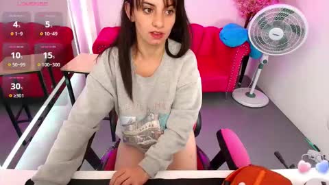 Ingrid online show from October 2025 03:56:02 PM