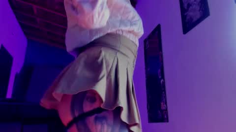 demon online show from November 2025 01:27:01 AM