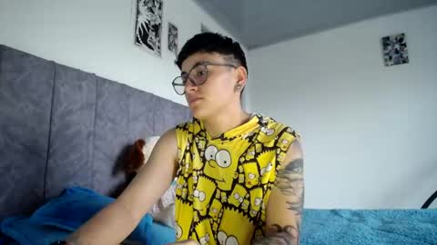 lyan onlyfans n linda online show from March 2026 09:32:02 PM