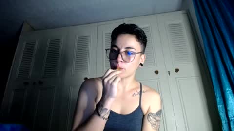lyan onlyfans n linda online show from July 2026 01:42:01 AM