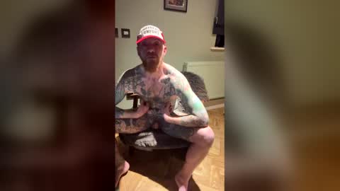 Snapshot of inkpiggy chatting on January 2026 07:35:01 AM inkpiggy online show from January 2026 07:35:01 AM