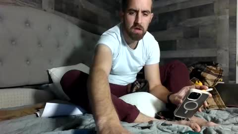 Snapshot of inmybackyard chatting on November 2025 03:50:01 AM InMyBackyard online show from November 2025 03:50:01 AM