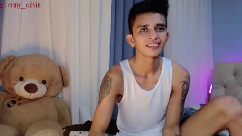 Snapshot of innocent_twinkxx chatting on December 2024 11:51:02 PM calvin online show from December 2024 11:51:02 PM