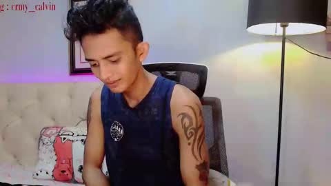 Snapshot of innocent_twinkxx chatting on December 2024 11:41:02 PM calvin online show from December 2024 11:41:02 PM