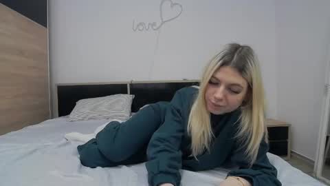 innocentangel2 online show from May 2026 10:51:02 PM
