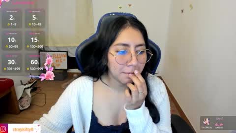 Luna        online show from February 2026 01:40:01 PM