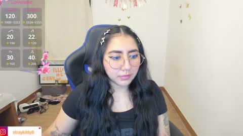 Luna        online show from July 2026 10:36:02 PM