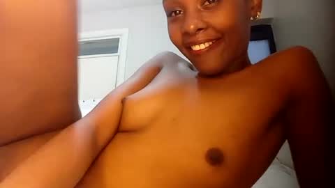 Snapshot of innocentcuteface chatting on December 2024 03:36:01 PM Amber online show from December 2024 03:36:01 PM