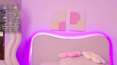 SELENA  online show from September 2025 02:00:01 PM