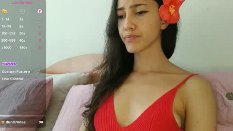 Laroa online show from September 2025 06:44:02 PM