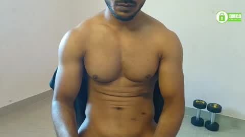 Snapshot of insanestud_miles chatting on December 2024 05:26:01 AM Miles online show from December 2024 05:26:01 AM