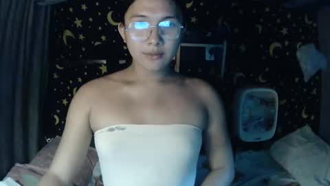 MAXINE online show from October 2025 07:28:02 AM