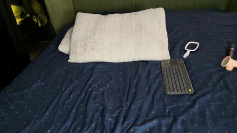 Snapshot of intelligencer chatting on December 2024 10:50:02 AM Sofi online show from December 2024 10:50:02 AM