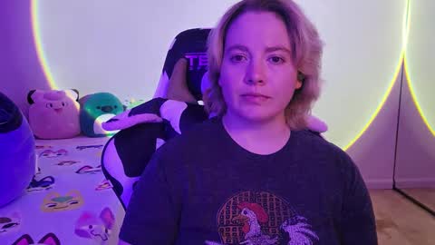 Faye online show from January 2025 09:23:01 AM