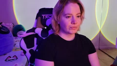 Faye online show from February 2025 06:27:02 AM