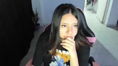 Iris 3 online show from December 2024 01:00:02 AM