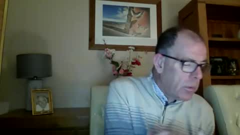 inthemood63 online show from October 2025 08:08:02 PM