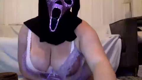 intowhatnow online show from October 2025 02:29:02 PM