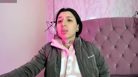 iris_77 online show from January 2026 05:40:01 PM