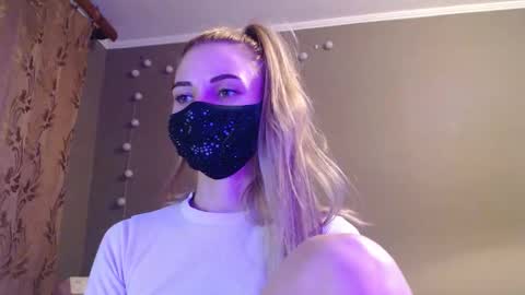 Lily online show from September 2025 04:18:01 PM