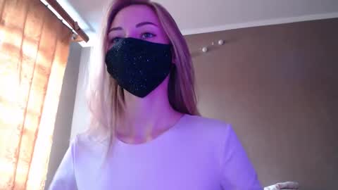 Lily online show from September 2025 10:28:01 AM