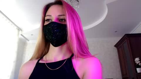 Snapshot of iris_lave chatting on July 2026 03:18:02 PM Lily online show from July 2026 03:18:02 PM