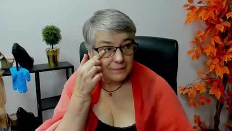 Snapshot of iris_xdesire chatting on February 2025 11:02:01 AM I R I S online show from February 2025 11:02:01 AM