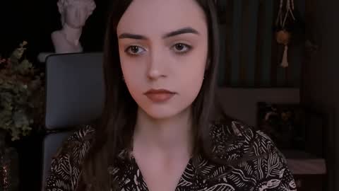 Iris online show from December 2024 04:32:02 PM