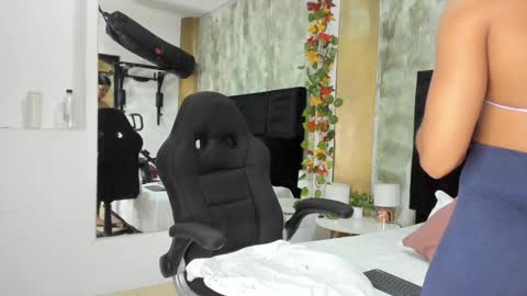 Iris Fit online show from February 2025 02:17:01 AM