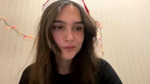 irisss31 online show from December 2024 09:22:02 PM