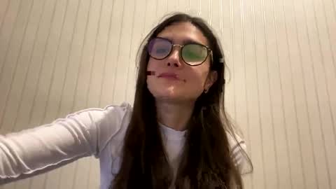 irisss31 online show from January 2025 05:40:01 PM