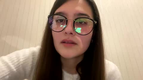 irisss31 online show from February 2025 07:38:02 PM