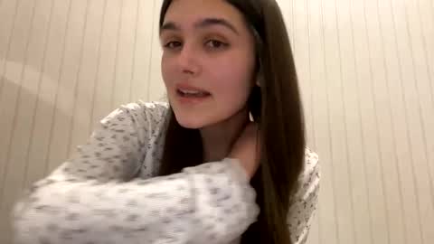 irisss31 online show from March 2025 07:15:02 PM