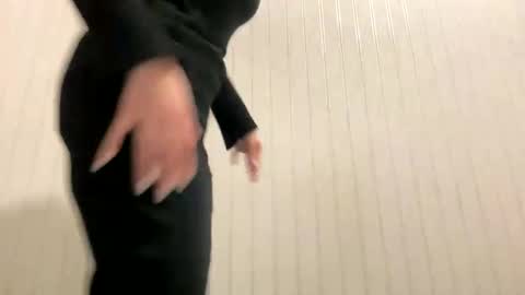 irisss31 online show from March 2025 06:37:01 PM