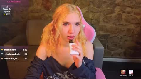 Snapshot of iron_adele chatting on February 2026 02:27:02 AM Iron Adele online show from February 2026 02:27:02 AM