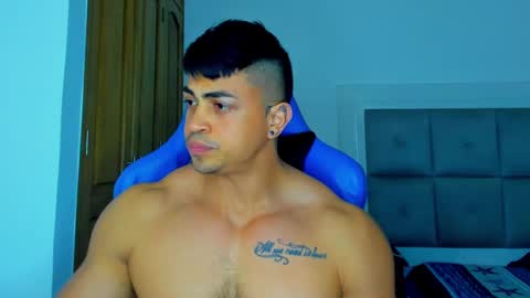 Iron online show from February 2025 07:40:02 PM