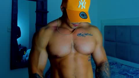 Iron online show from October 2025 04:07:01 AM