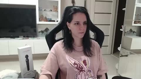 Irwi Tomboy online show from February 2025 11:02:01 PM