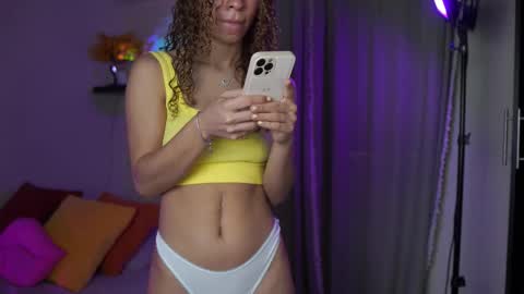 isa_____ online show from October 2025 08:10:01 PM